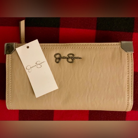 Jessica Simpson Fran LG Wallet - Picture 1 of 4